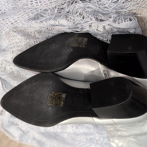 Cowboy Boots - Picture 6 of 12